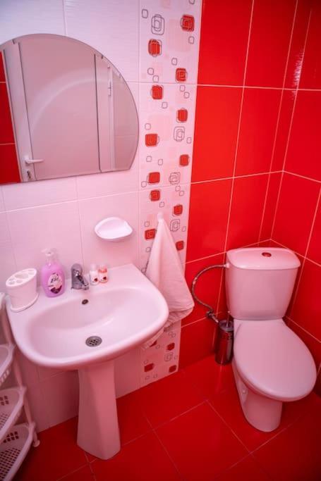 Lucky 2 Hotel Pavel Banya Bagian luar foto