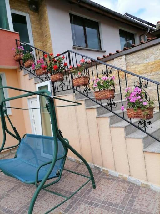 Lucky 2 Hotel Pavel Banya Bagian luar foto