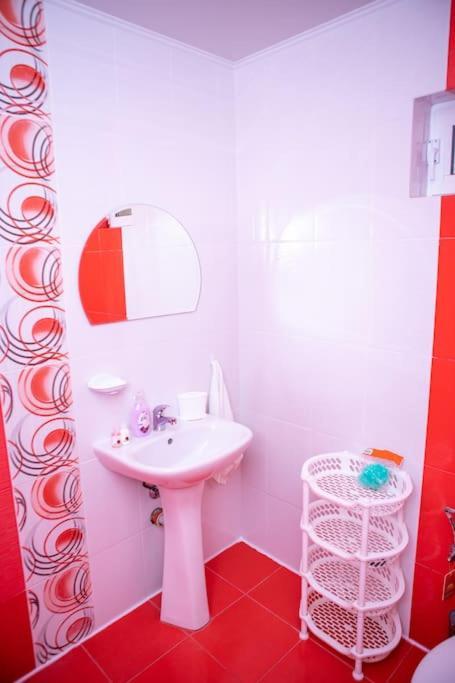 Lucky 2 Hotel Pavel Banya Bagian luar foto